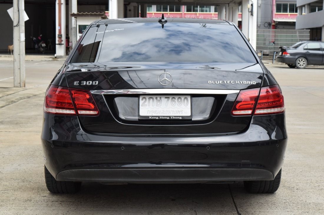 Thumbnail [100%x225]